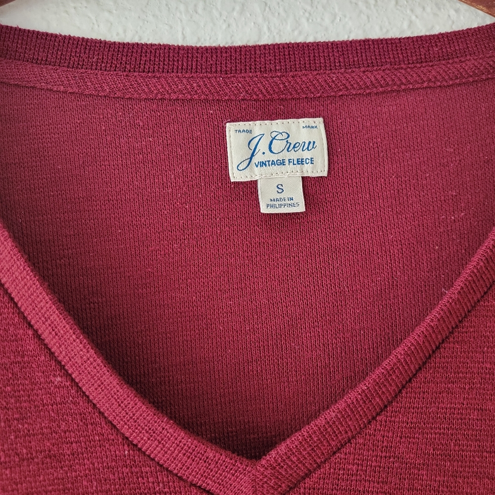 J. Crew Vintage Fleece Burgundy V-Neck Sweater Size Small Classic Preppy Cozy - Picture 2 of 7